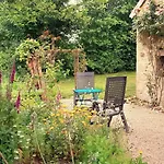 Chez Le Cros Calme Et Nature Dans La Creuse, Limousin Holiday home Saint-Julien-la-Genete