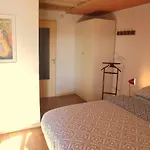 Holiday home Chez Le Cros Calme Et Nature Dans La Creuse, Limousin Saint-Julien-la-Genete