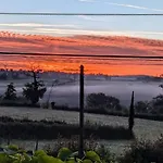 Chez Le Cros Calme Et Nature Dans La Creuse, Limousin Holiday home