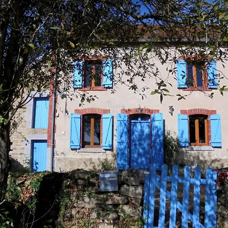 In * Saint-Julien-la-Genete