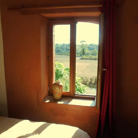 Σπίτι διακοπών Chez Le Cros Calme Et Nature Dans La Creuse, Limousin *