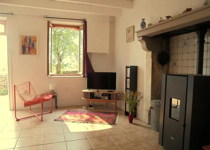 Holiday home Chez Le Cros Calme Et Nature Dans La Creuse, Limousin