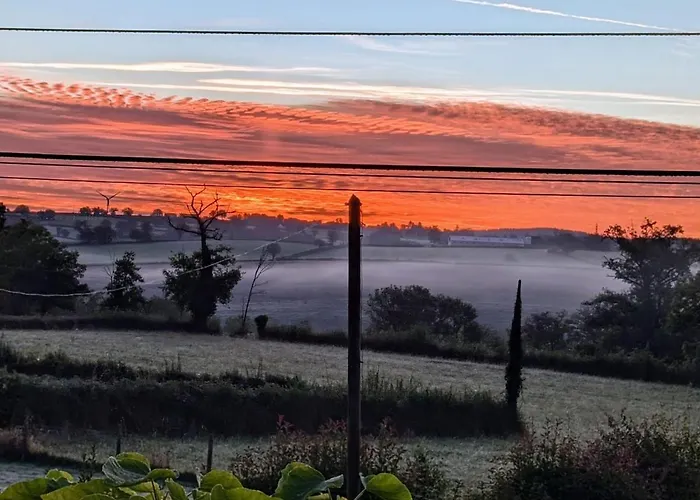 Chez Le Cros Calme Et Nature Dans La Creuse, Limousin Holiday home