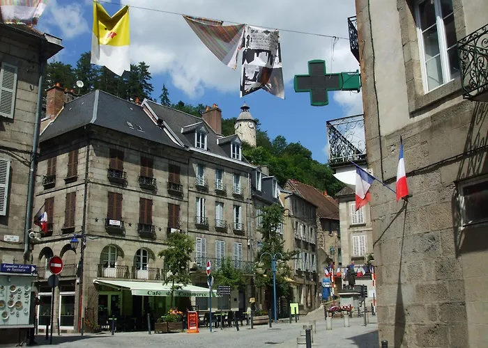 Chez Le Cros Calme Et Nature Dans La Creuse, Limousin Holiday home *